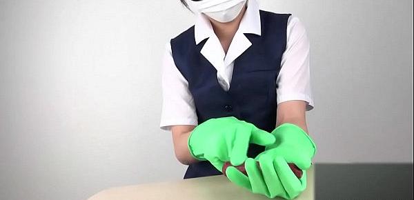  Handjob with latex gloves